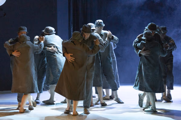 Tango, der in den Himmel fiel — Foto 1 von 10